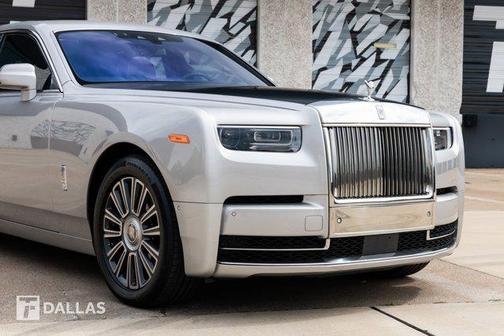 2023 Rolls-Royce Phantom