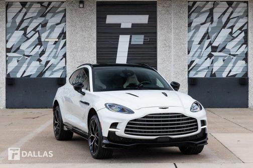 2025 Aston Martin DBX 707