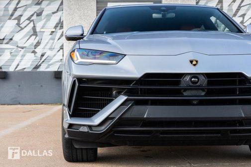 2023 Lamborghini Urus S