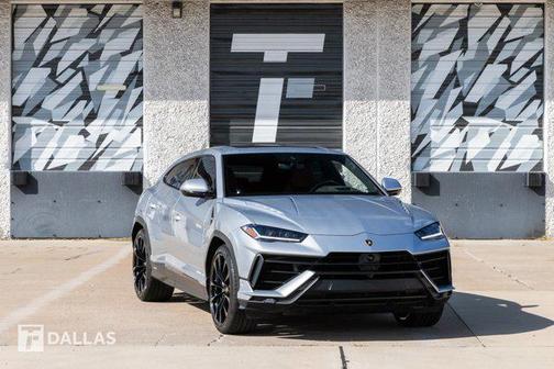 2023 Lamborghini Urus S