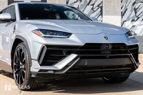 2023 Lamborghini Urus S