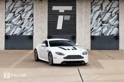 2011 Aston Martin V12 Vantage Base