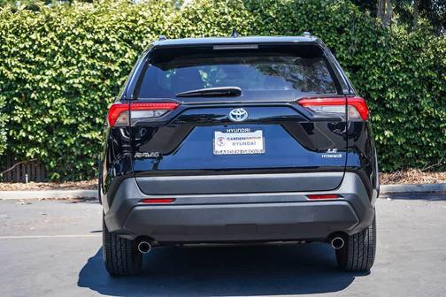 Midnight Black Metallic 2022 Toyota RAV4 Hybrid LE