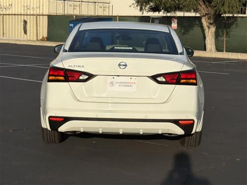 2021 Nissan Altima S FWD