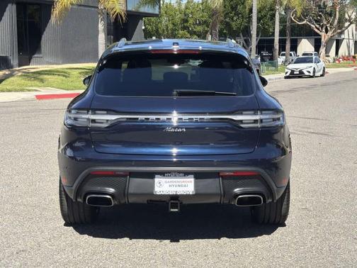 2022 Porsche Macan AWD