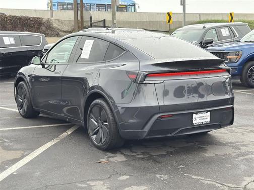 2026 Tesla Model Y Premium Rear-Wheel Drive