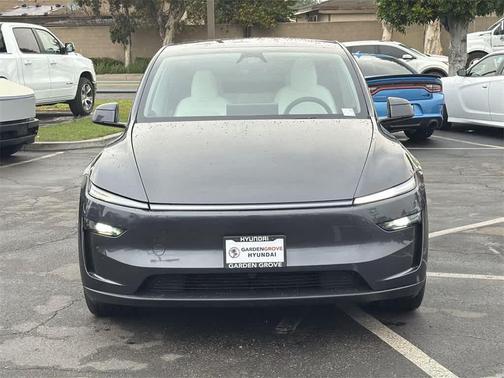 2026 Tesla Model Y Premium Rear-Wheel Drive