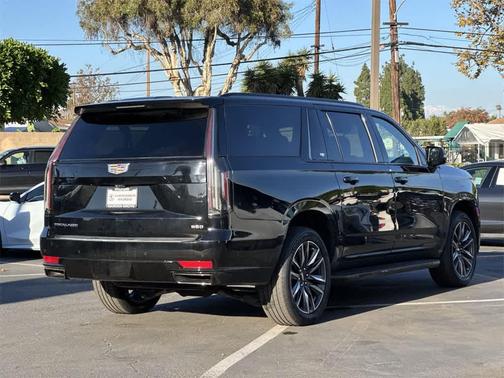 2023 Cadillac Escalade ESV Sport