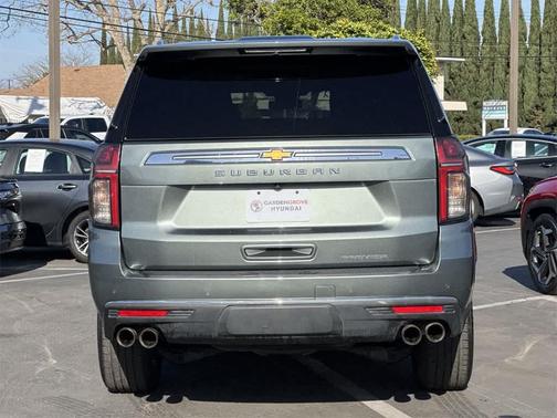 2023 Chevrolet Suburban Premier