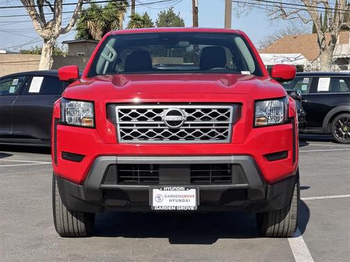 2022 Nissan Frontier SV