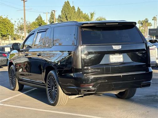 2023 Cadillac Escalade ESV Sport Platinum