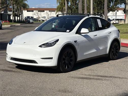 2022 Tesla Model Y Long Range Dual Motor All-Wheel Drive