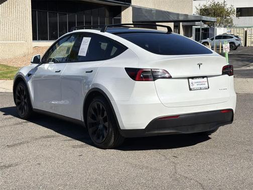 2022 Tesla Model Y Long Range Dual Motor All-Wheel Drive