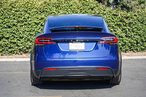Deep Blue Metallic 2024 Tesla Model X Long Range