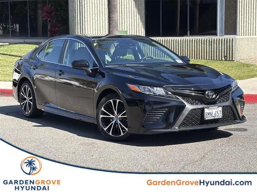 2019 Toyota Camry SE