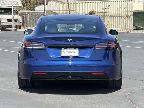 Deep Blue Metallic 2023 Tesla Model S