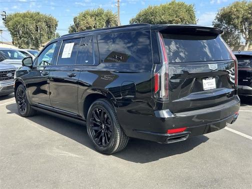 2023 Cadillac Escalade ESV Sport Platinum