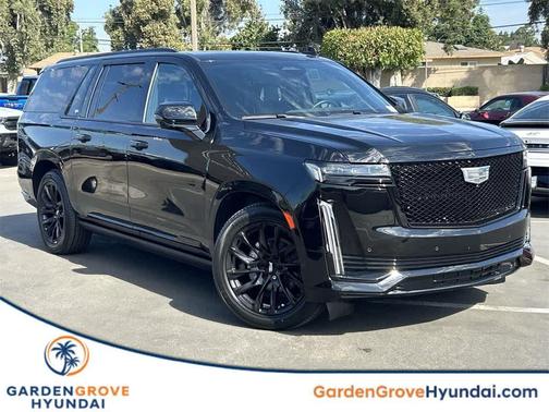 2023 Cadillac Escalade ESV Sport Platinum