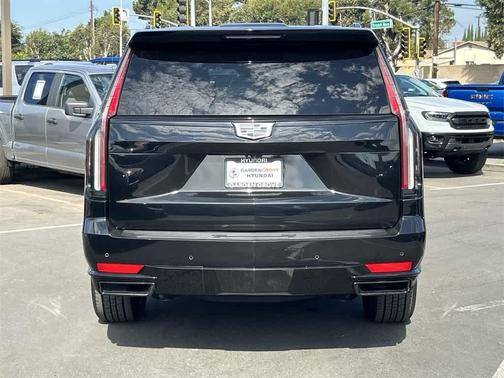2023 Cadillac Escalade ESV Sport Platinum