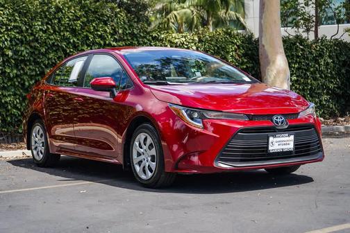 Ruby Flare Pearl 2025 Toyota Corolla LE