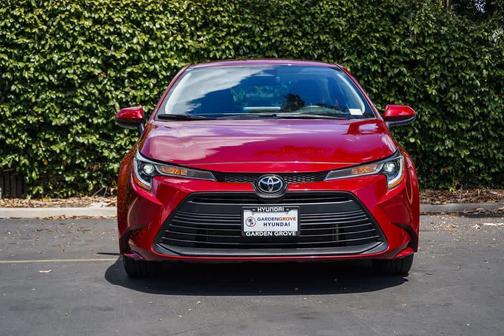 Ruby Flare Pearl 2025 Toyota Corolla LE