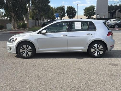 2019 Volkswagen e-Golf SE