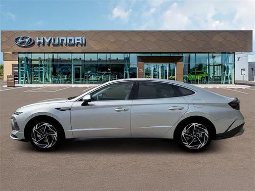 2026 Hyundai SONATA SEL