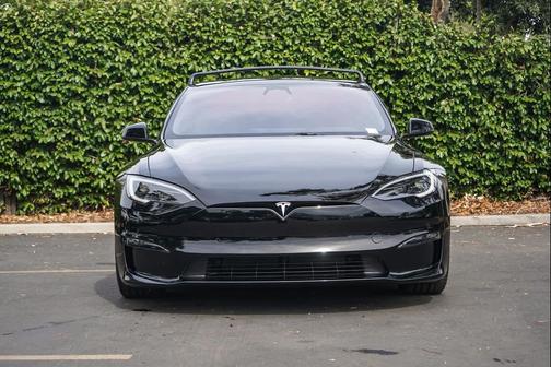 2023 Tesla Model S Plaid