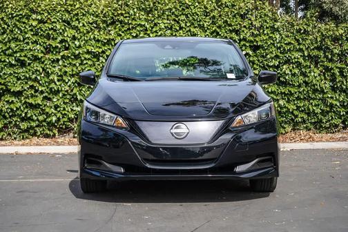 Super Black 2023 Nissan Leaf S 40 kWh