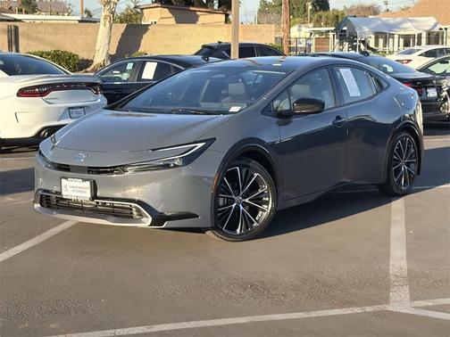 2024 Toyota Prius XLE