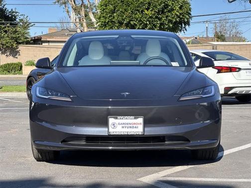 2025 Tesla Model 3 Long Range