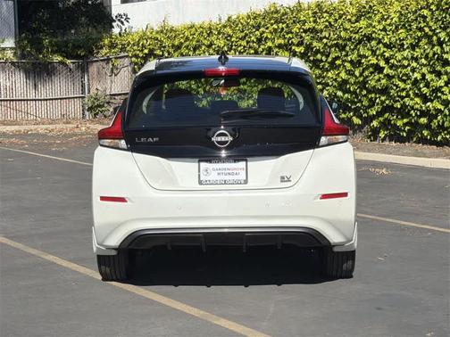 2024 Nissan Leaf SV PLUS