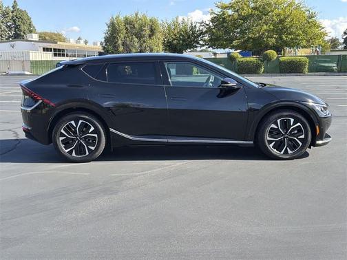 2022 Kia EV6 Wind