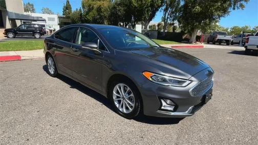 2020 Ford Fusion Plug-In Hybrid Titanium