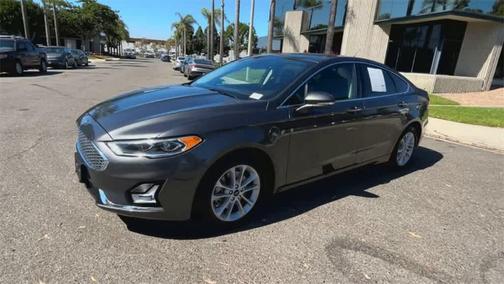 2020 Ford Fusion Plug-In Hybrid Titanium