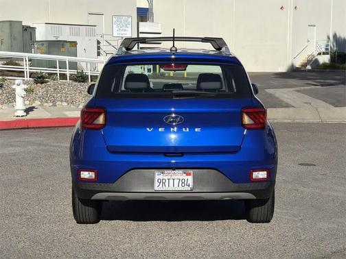 2024 Hyundai VENUE Limited