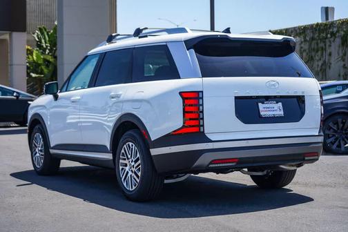 Creamy White Pearl 2026 Hyundai PALISADE SEL Premium