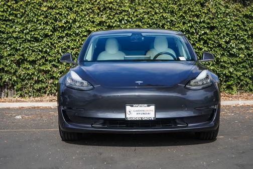 Gray 2018 Tesla Model 3 Long Range
