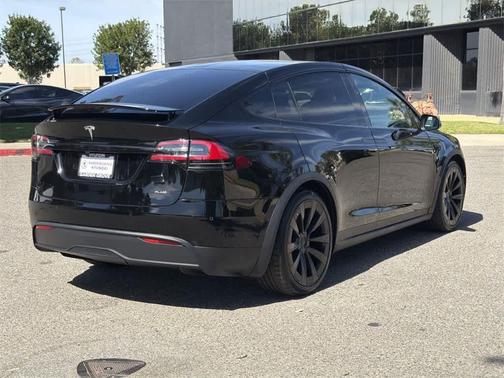 2022 Tesla Model X Plaid Tri Motor All-Wheel Drive