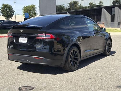 2022 Tesla Model X Plaid Tri Motor All-Wheel Drive