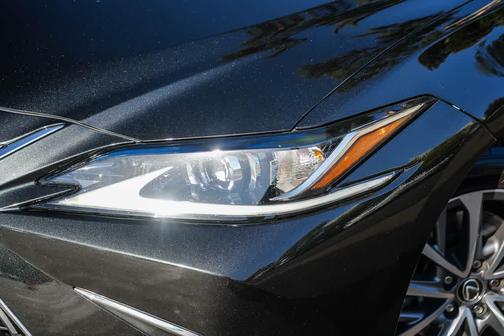 Caviar 2022 Lexus ES 350 Base