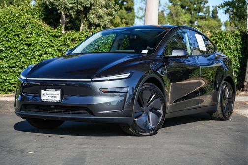 Stealth Grey 2026 Tesla Model Y Standard Rear-Wheel Drive