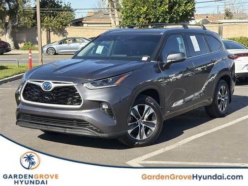 2021 Toyota Highlander Hybrid XLE