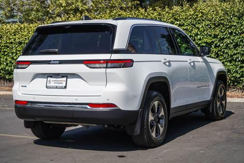 Bright White Clearcoat 2022 Jeep Grand Cherokee 4xe Base