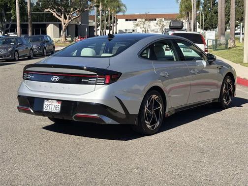 Aero Silver 2024 Hyundai SONATA SEL