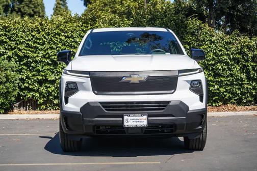 Summit White 2024 Chevrolet Silverado EV Work Truck
