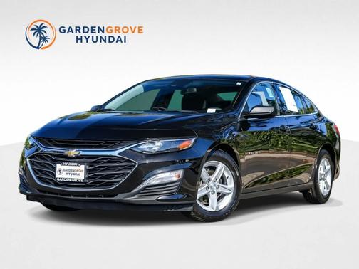 Mosaic Black Metallic 2023 Chevrolet Malibu 1LS