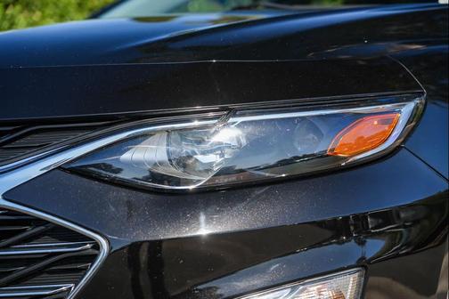 Mosaic Black Metallic 2023 Chevrolet Malibu 1LS