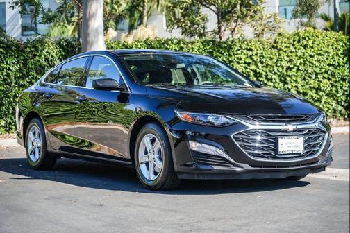 Mosaic Black Metallic 2023 Chevrolet Malibu 1LS