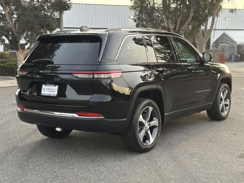 2023 Jeep Grand Cherokee 4xe Base